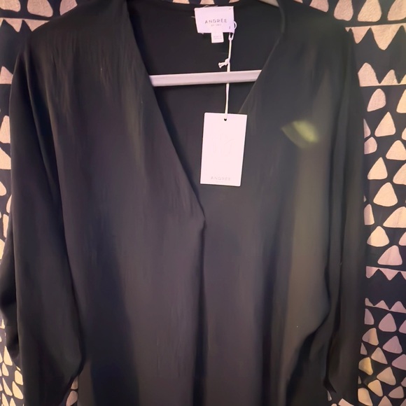 Andrew by unit Elegant Black Women's Top - Picture 2 of 8